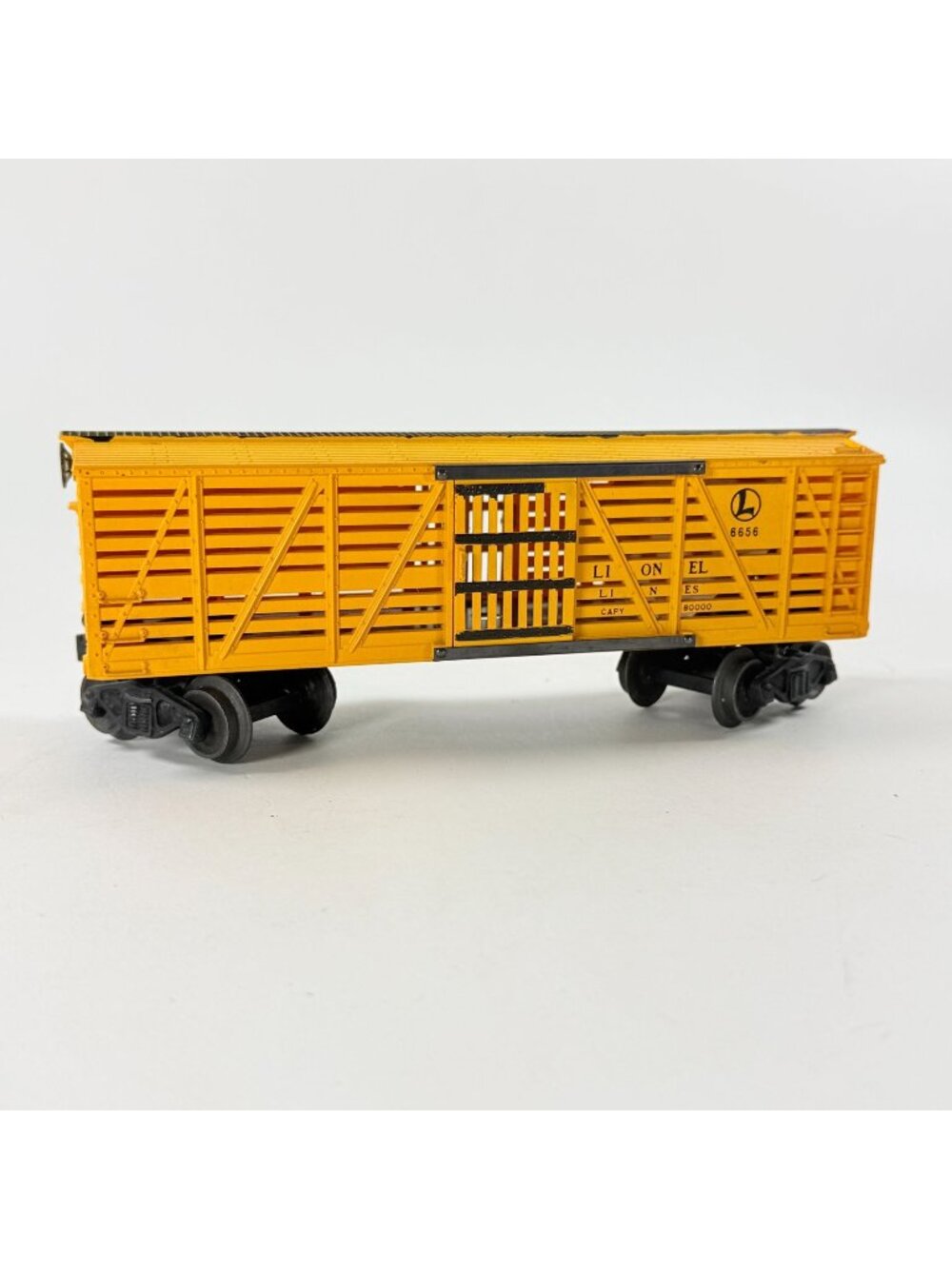 Vintage Lionel 6656 Stock Car O Gauge Yellow Postwar Model Train Boxcar